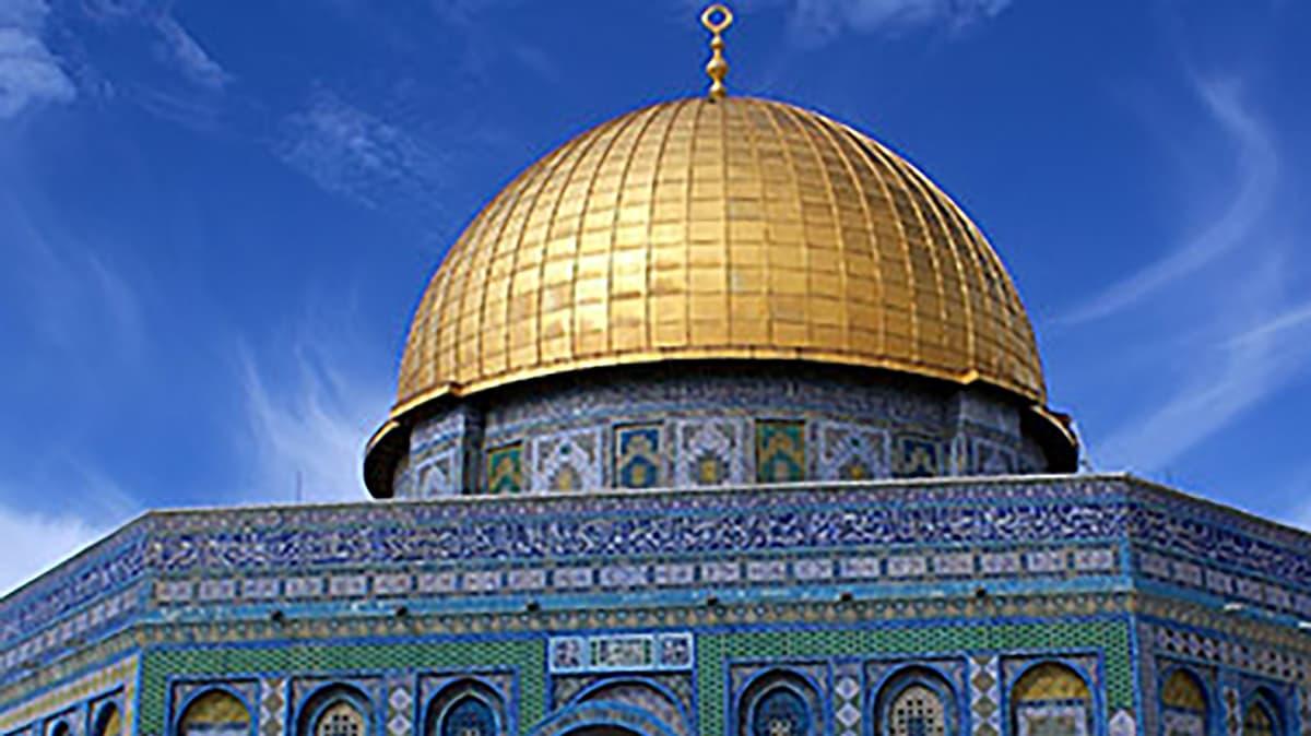 Introduction to the Quran: The Scripture of Islam