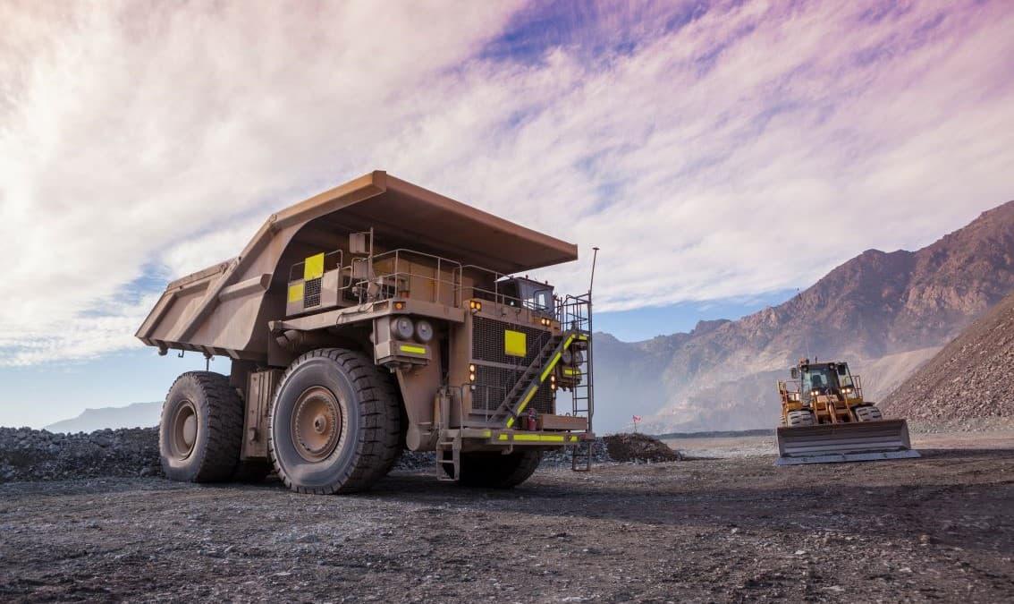 Managing Innovation and New Technologies in the Extractive Industries