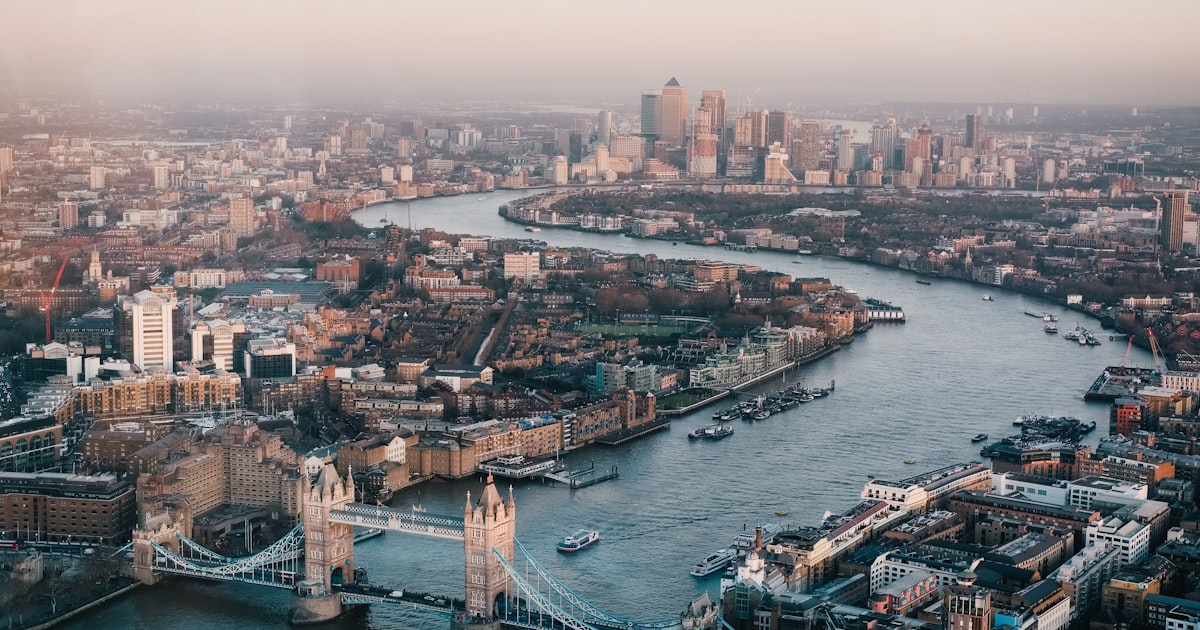 Why Arab Entrepreneurs Open UK Companies (Requirements and Real Costs)