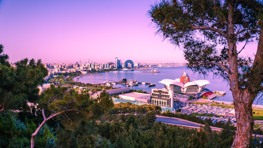 منحة أذربيجان 2026 ممولة بالكامل بدون آيلتس — الدليل الشامل