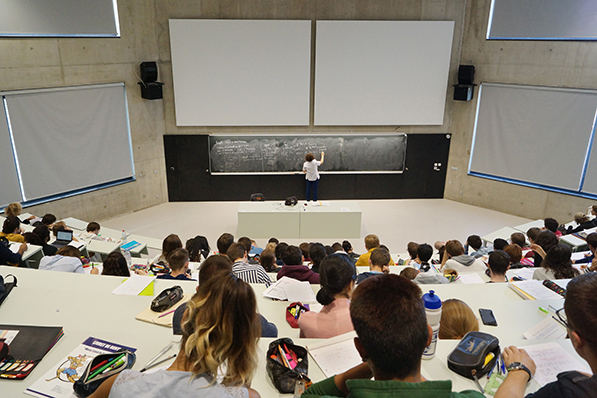 Université Paris-Saclay campus