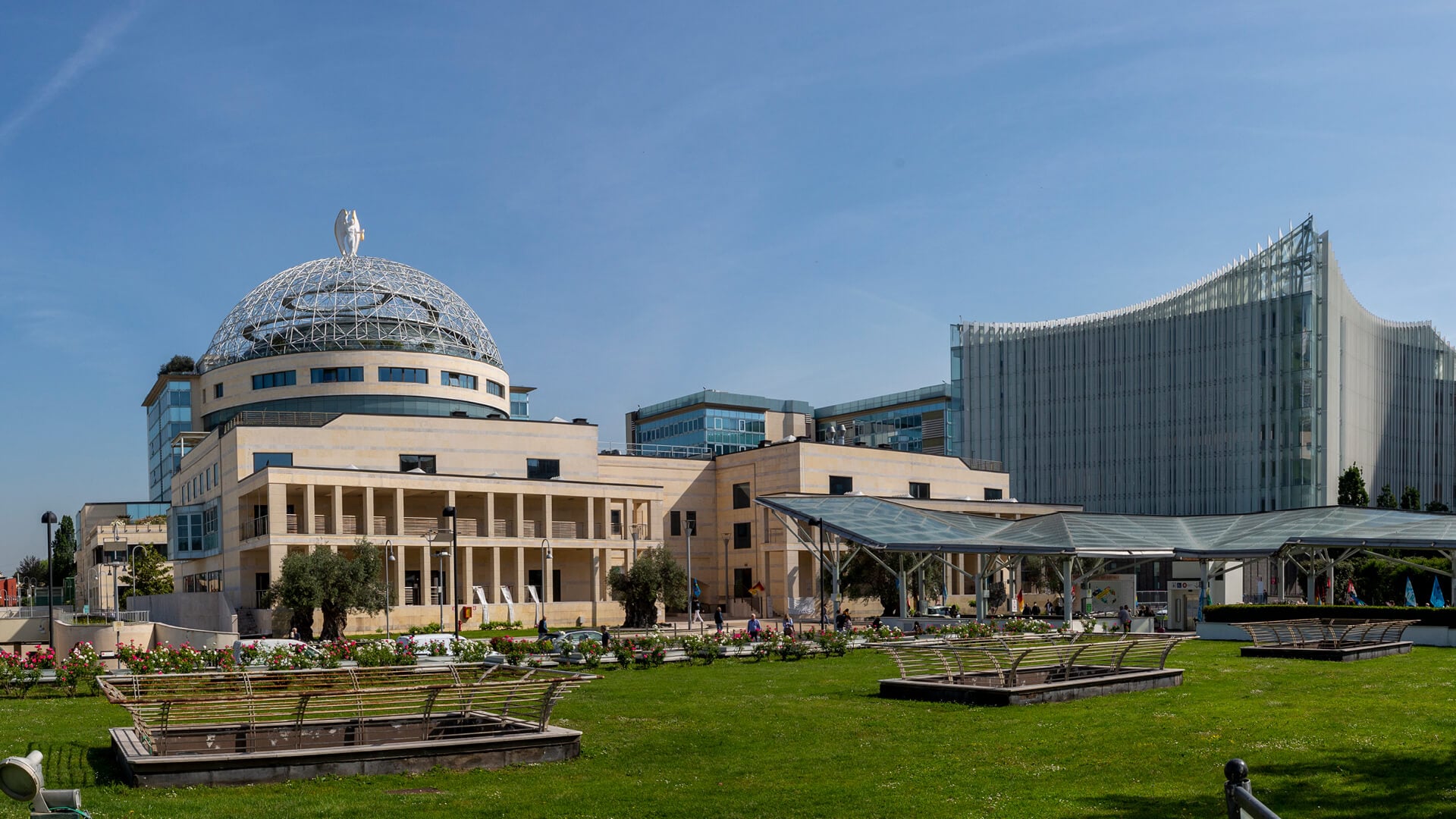 Università Vita-Salute San Raffaele campus